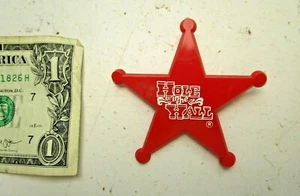 Pin insignia sheriff agujero en la pared vintage rojo pinback botín - Imagen 1 de 2
