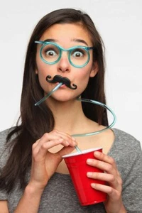 1x Straw Glasses Assorted Coloured Birthday Party Drinking For Gift - Picture 1 of 12