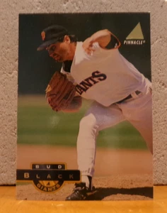 VERY COOL BASEBALL CARD BUD BLACK SAN FRANCISCO GIANTS THROWING HEAT FROM MOUND - Picture 1 of 2