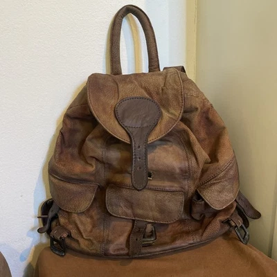 Gameskin leather backpack made in Zimbabwe padded shoulder straps and 4 pockets - Image 1 of 4