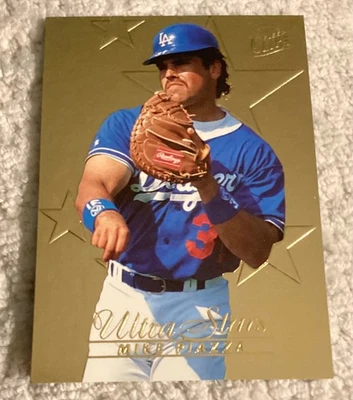 1996 Fleer Ultra Ultra Stars Gold Medallion Edition Mike Piazza #587 HOF Dodgers - Image 1 of 2