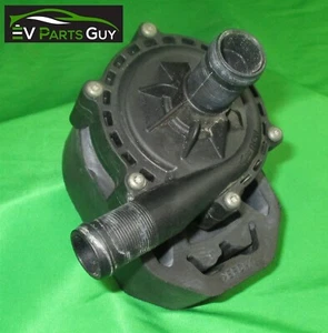 Tesla Model S 2012-2016 COOLANT PUMP - MOTOR INVERTER - 6007373-00-C - Picture 1 of 4