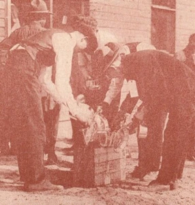 Camp Meade, MD Postcard Men Cleaning Mess Kits - Picture 1 of 3