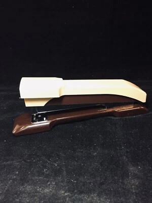 VINTAGE REXEL TAURUS TAN BROWN DESKTOP STAPLER. WORKS GREAT. MADE IN ENGLAND - Image 1 of 4