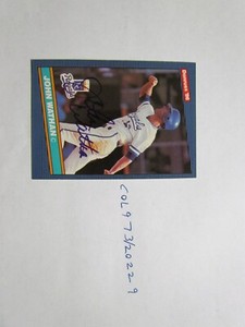 1986 Donruss John Wathan  Signed Baseball Card