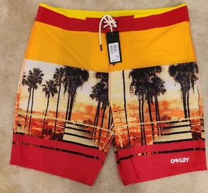 Oakley Men's California Boardshorts 21 Inches Size 40 - Picture 1 of 6