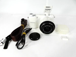 Samsung NX2000 20.3 Mp 20-50mm F/3.5-5.6 WiFi NFC Mirrorless Digital camera #08 - Picture 1 of 10