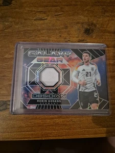 2024-25 Panini Obsidian - Galaxy Gear Robin Gosens #GG-RG /99 (MEM) - Bild 1 von 1