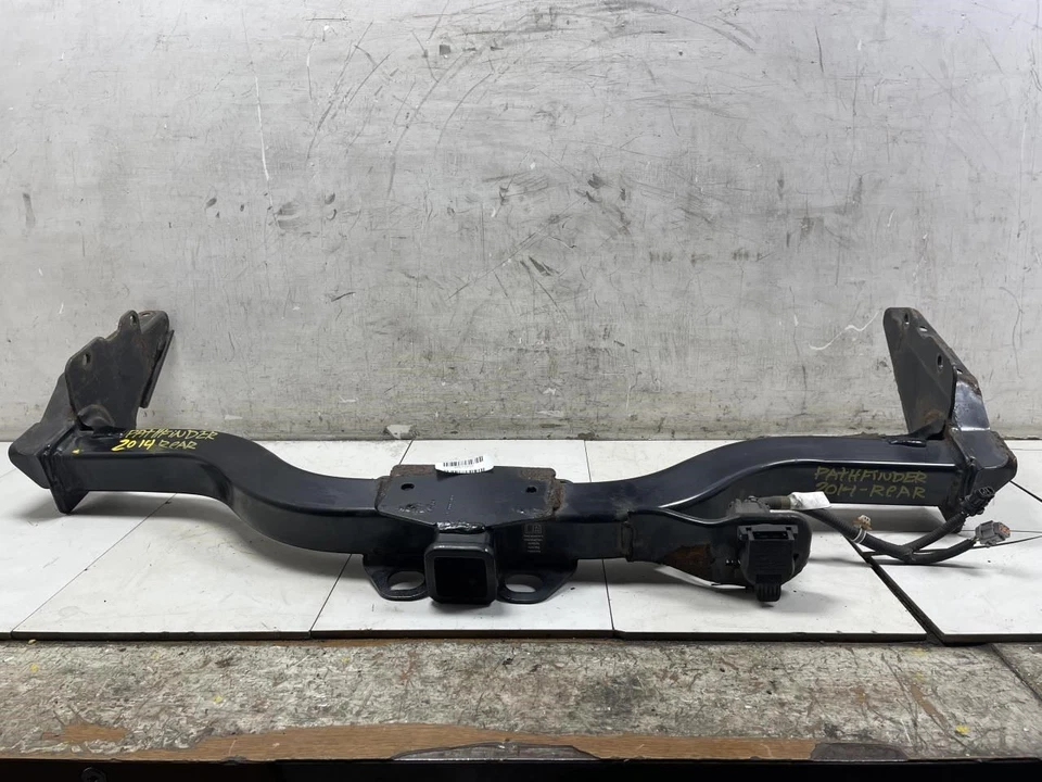 2014 NISSAN PATHFINDER REAR BUMPER TOW TRAILER HITCH OEM+  - Image 1 of 4