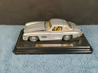 BURAGO 1954 MERCEDES-BENZ 300SL DIECAST MODEL MADE IN ITALY On Stand TLC - Image 1 of 4