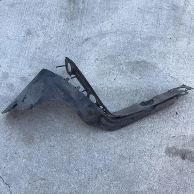 BUMPER COVER CLIP FENDER BRACKET MOUNT LEFT SIDE FRONT ACURA INTEGRA 94-01 - Image 1 of 2