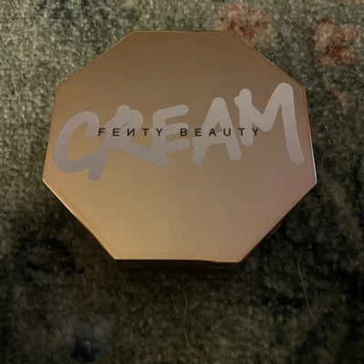 Fenty Beauty Cheeks Out Freestyle Cream Bronzer ~ Amber 01 New - Image 1 of 4