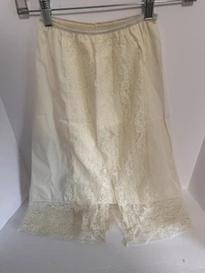 VTG Ann Revere Half Slip S Office secretary Gal 25 1/2" length ivory lace trim - Picture 1 of 3