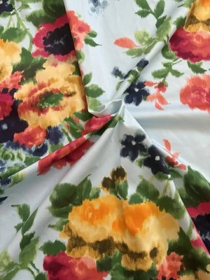 Tela de satén de algodón Ikat floral Carolina Herrera deadstock 2 yardas Foto 1 de 4