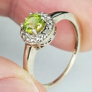 Sterling Silber & Peridot Ring Gr. 7 925 Sterling NACHLASSVERKAUF - Bild 1 von 8