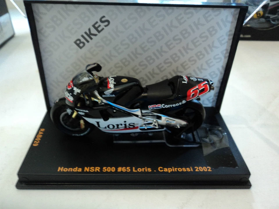 Ixo 1/24 Honda NSR 500 #65 L. Capirossi 2002 - Immagine 1 di 1