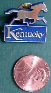 De colección Kentucky Carrera Carreras de Caballos Plástico Solapa Sombrero Pinback ¡GUAU! - Imagen 1 de 3