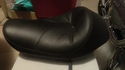 SELLA MONOPOSTO ORIGINALE HARLEY DAVIDSON DYNA GLIDE 1340 ANNI 90 - Immagine 1 di 4