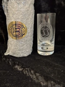 CLUB 33 Etched Logo Disneyland Resort Park NEU MIT ETIKETT UNBENUTZT Schnapsglas - Bild 1 von 7