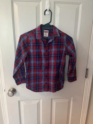 Wrangler 男孩红色格子纽扣法兰绒衬衫,8 码,100% 棉 — 第 1/4 张图片