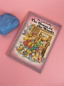 The Little Lambs THE HOUSE IN THE WOODS 1984 Vintage HC Jose-Luis Macias S. - Foto 1 di 8
