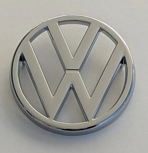 VW Golf 1 Jetta T2 VW Zeichen Kühlergrill vorn Emblem Logo Golf I GTI 171853601 - Bild 1 von 2