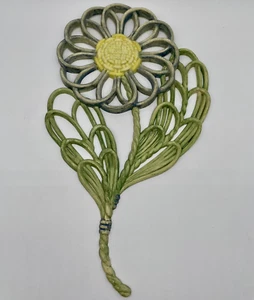 Vintage Burwood Daisy Flower Wall Hanging Colored Painted Plastic Retro 18x10.5" - Picture 1 of 8