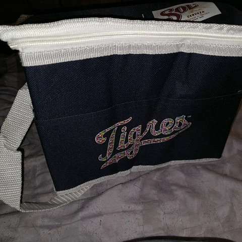 Detroit Tigers Fabric 6 can coller Cover