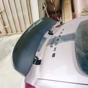 Alerón trasero de fibra de carbono apto para Porsche Cayman 981 GTS - Imagen 1 de 7