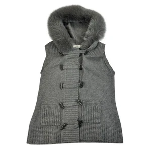 Sudadera con Capucha Neiman Marcus Gris Botón 100% Cachemira Con Piel de Zorro Sin Mangas Talla M - Imagen 1 de 24