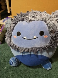 Peluche Squishmallows Fuzzy Blue Monster 16" Clean Wot - Imagen 1 de 6