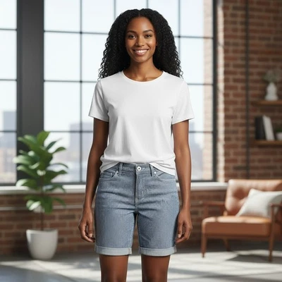 Faded Glory Womens Size 6 Blue Railroad Stripe Pockets Cuffed Bermuda Shorts - Image 1 of 4