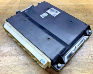 2015-16 Toyota 4Runner 4.0L ECM Engine Computer Module PCM 89661-35M61 *BLEM* - Picture 1 of 7