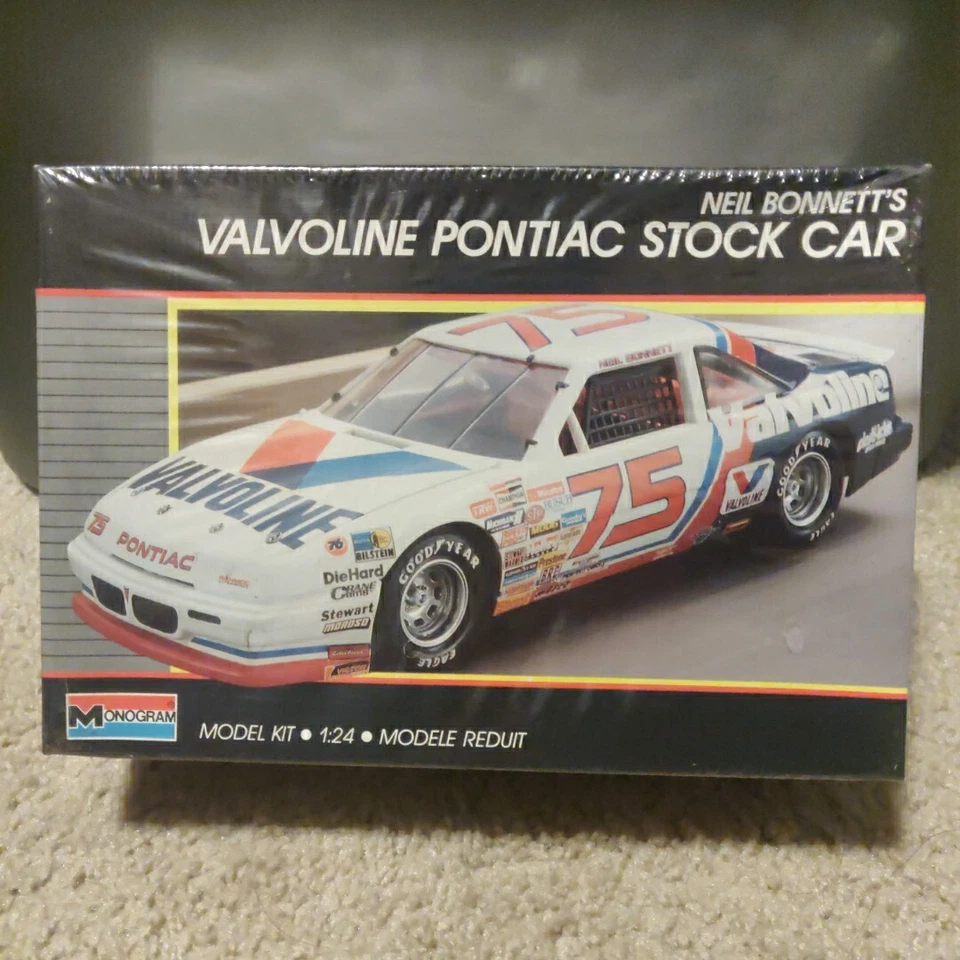 Vintage 1989! Monogram-Neil Bonnet's Valvoline Pontiac Stock Car 75 #2787  - Image 1 of 1