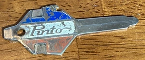 Portachiavi indicatore candela a forma di chiave Ford Pinto - Foto 1 di 5