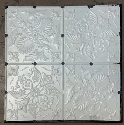 Antiguo azulejo en mal estado de techo de hojalata de 24" blanco elegante de colección de principios de 1900 2'x2' Foto 1 de 4
