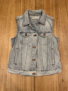Madewell Denim Jean Vest Womans Sz S 100% Cotton Distressed Light Wash Buttons - Picture 1 of 7