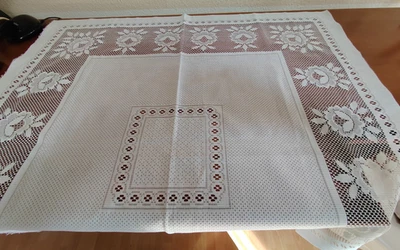 Plauener Spitzendecke aus Omas Wäschetruhe, weiß, 90 x 90 - Bild 1 von 4