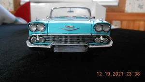 DANBURY MINT 1958 CHEVROLET IMPALA CONVERTIBLE 1:24 SCALE DIE CAST WITH PAPERS - Picture 1 of 9