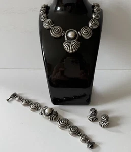 Handcrafted Sterling Silver-Pearl Ocean Empress Necklace, Earrings & Bracelet - Picture 1 of 9