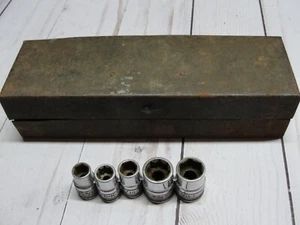 Vintage S-K 1/4" Socket Set Box S-K Label + 5 Sockets Metal S-K Socket Toolbox - Picture 1 of 8