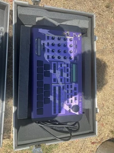 E-MU MP-7 Command Station 128 Voice Synth - MIDI Sequencer - Picture 1 of 4
