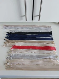 13 Reißverschlüsse  35, 29, 24 cm Kunststoff Opti/ YKK - Bild 1 von 7