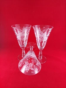 DUNCAN & MILLER ETCHED CLEAR ELEGANT CRYSTAL 3 WINE GLASSES. LANGUAGE OF FOWERS - Picture 1 of 9