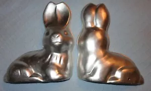1974 WILTON EASTER BUNNY UPRIGHT 3D RABBIT CAKE MOLD 2 PC ALUMINUM PAN 502-2243 - Picture 1 of 10