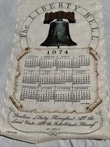 Vintage 1974 Patriotic Liberty Bell Leinen Geschirrtuch Stoff Kalender R. Batchelder - Bild 1 von 7