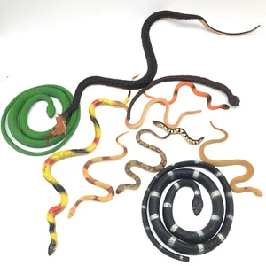 Vintage Lot of Plastic Rubber Snakes - Variety of Colors/Sizes - Picture 1 of 8