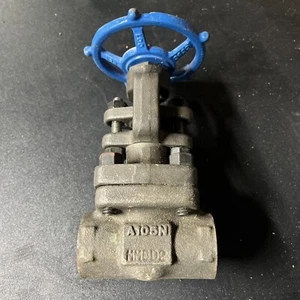Velan S03-2054B-02TY-W4109 1/2-" Gate Valve 1975 PSI Model B Class 800 - Picture 1 of 5