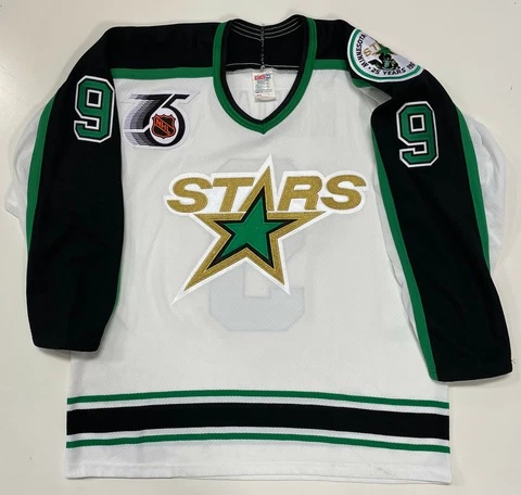 MIKE MODANO 1991-92 MINNESOTA NORTH STARS CCM JERSEY SIZE LARGE WHITE Cover