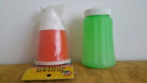 Vintage Retro Sugar Server Dispenser & Salt Spice Shaker Plastic Australian Made - Picture 1 of 5